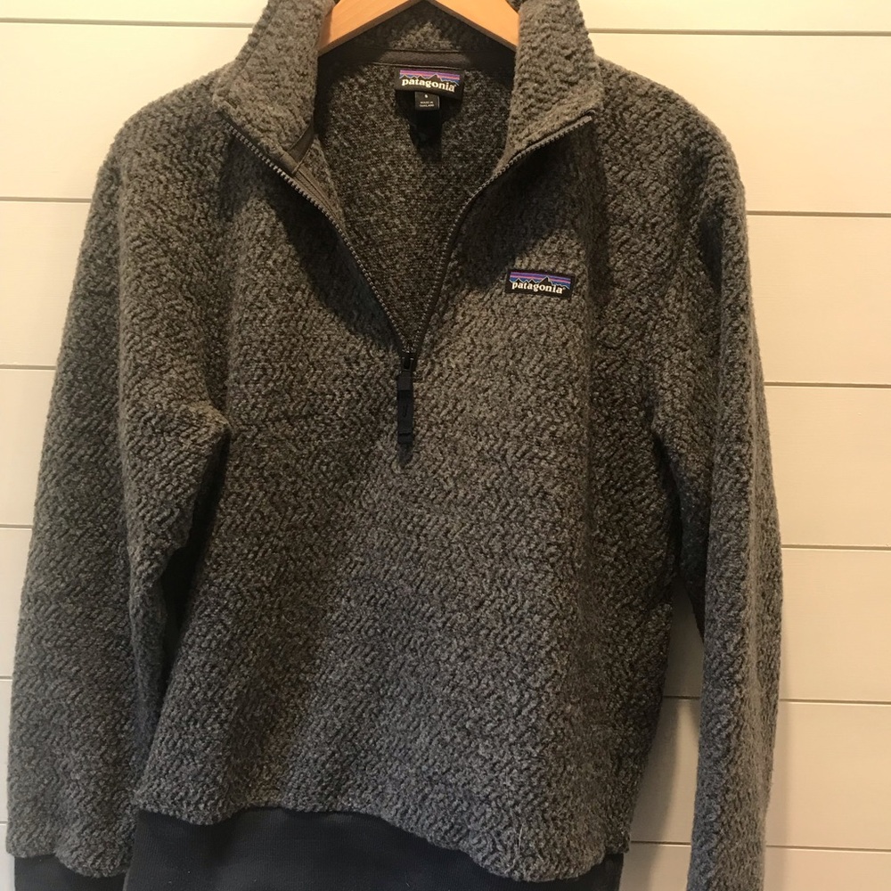 Patagonia Men's Zip-Up Sweater in Charcoal
